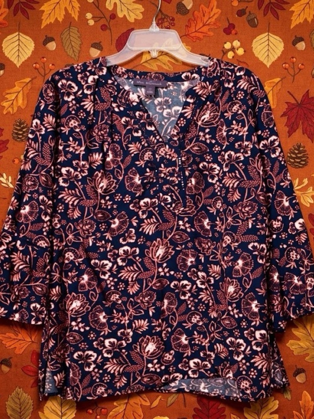 Gloria Vanderbilt Navy Floral Split-Neck Blouse